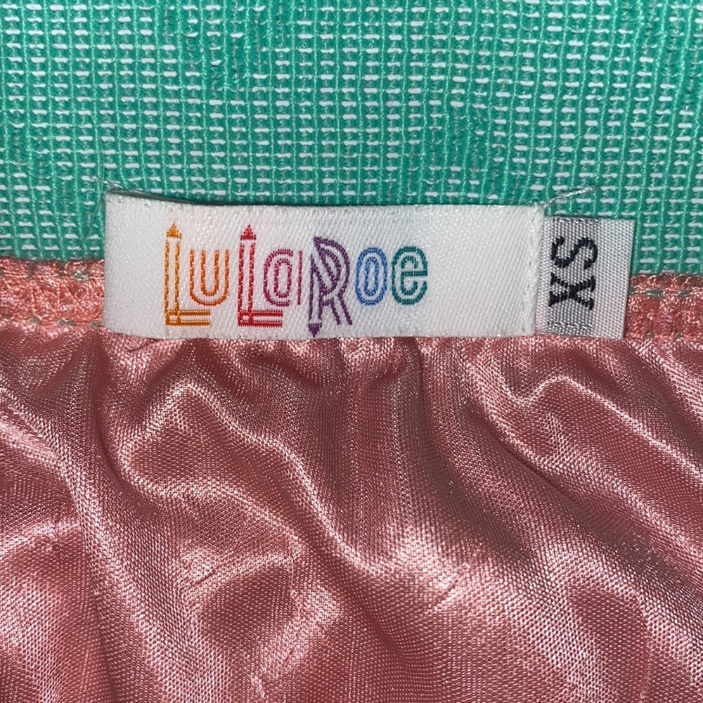 Lularoe Gigi (Xs) And Lola (Xs) Outfit View 6